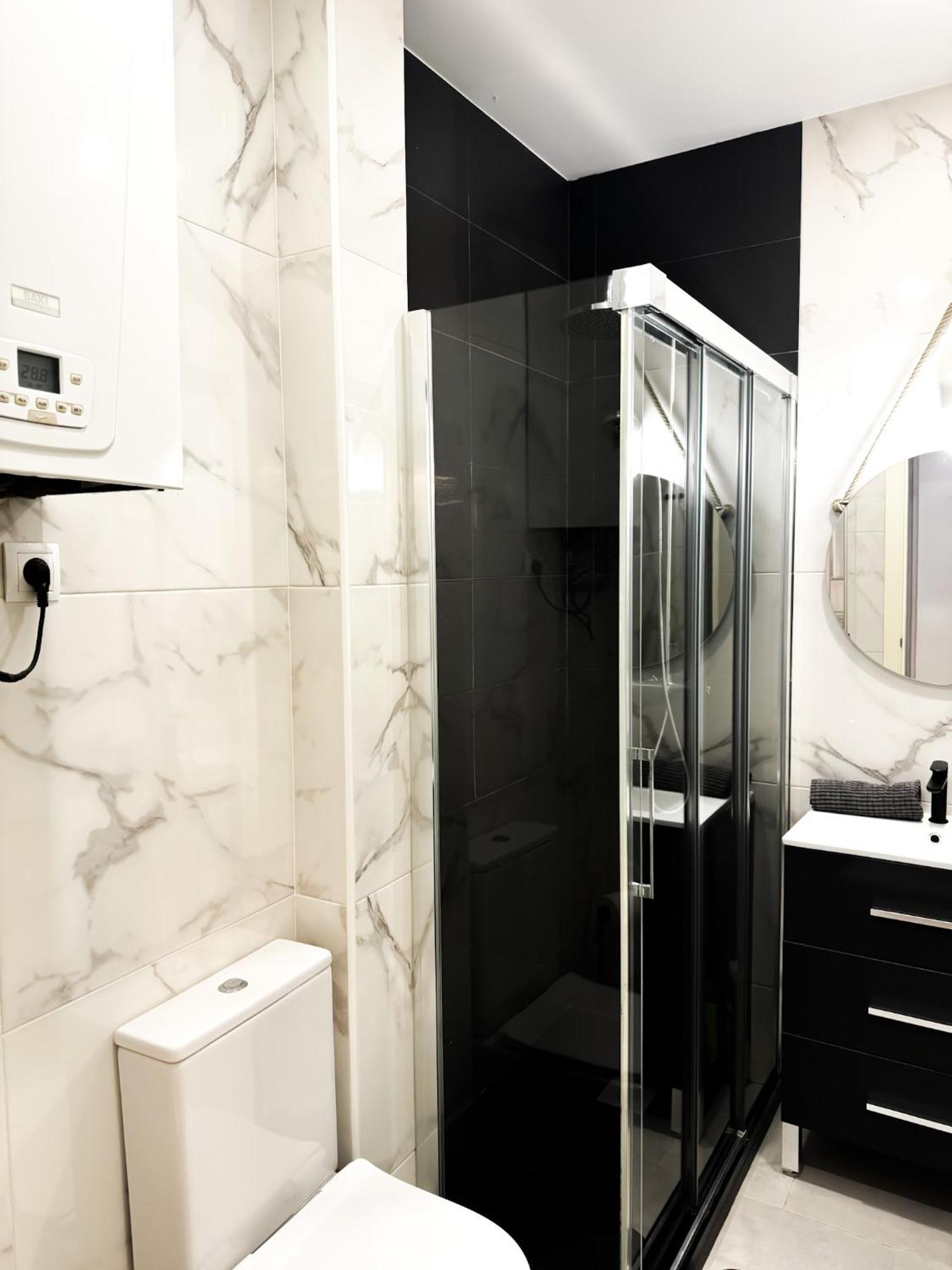 Blu Flats Madrid El Retiro Apartment Luaran gambar